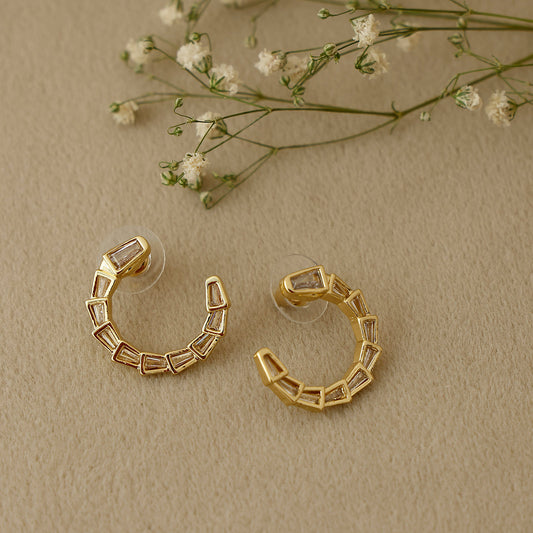 Glimmering Curve earrings